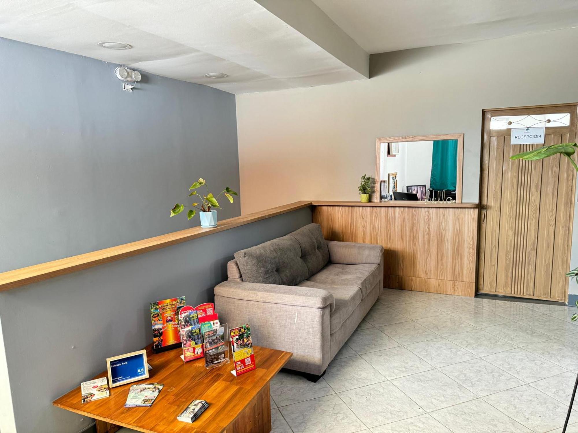 Poblado Park Guest House Medellín Eksteriør bilde